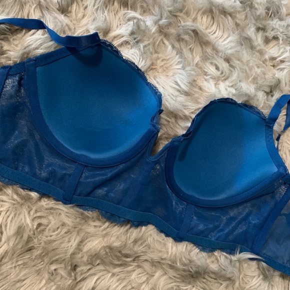 LA SENZA crop bra | size 34D - Picture 3 of 10